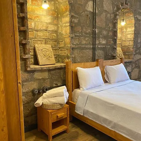 Litri Butik Bed & Breakfast *