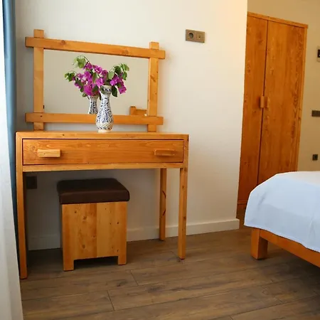 Litri Butik Bed & Breakfast Cesme