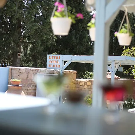 Litri Butik Bed & Breakfast *